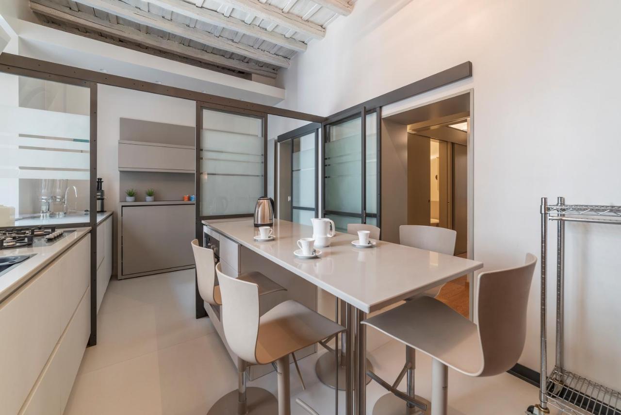 Piazza Navona Elegant Appartement *